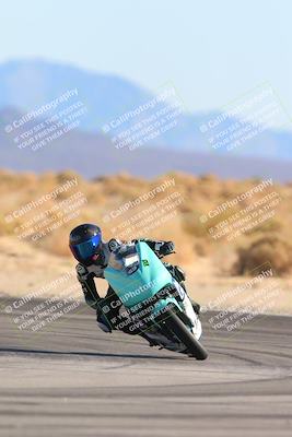 media/Jan-10-2025-CVMA Friday Practice (Fri) [[489e0da257]]/Group 4 and Trackday/Session 4 (Turn 16)/